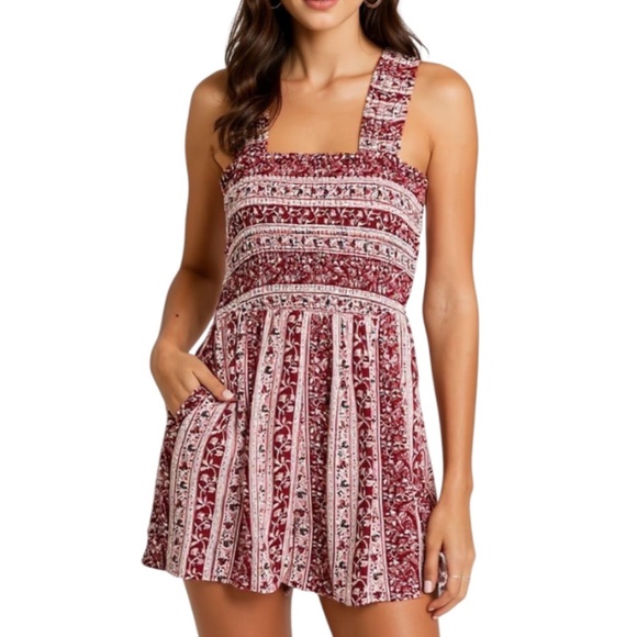American Eagle Outfitters Dresses & Skirts - Smocked Romper
